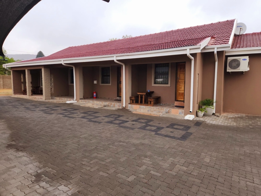 5 Bedroom Property for Sale in Protea Park North West